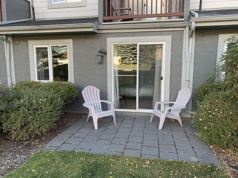 New! Cozy Rocky Mountain Chalet Managed By Little Sister Getaways Canmore Esterno foto